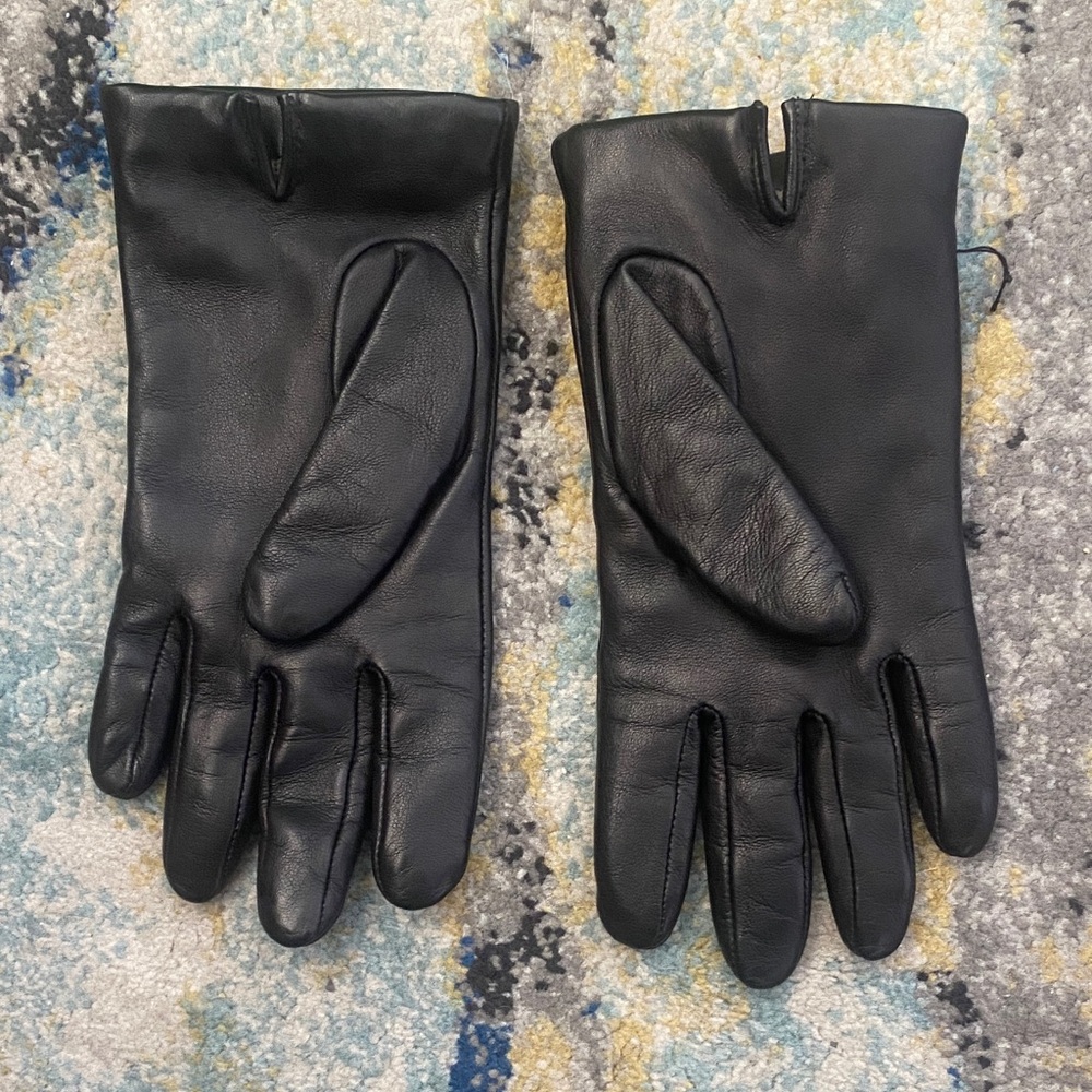 Beautiful EUC Coach Turnlock Bow Black Leather Wool Lined Driving Gloves 🖤🎁 - Picture 3 of 7